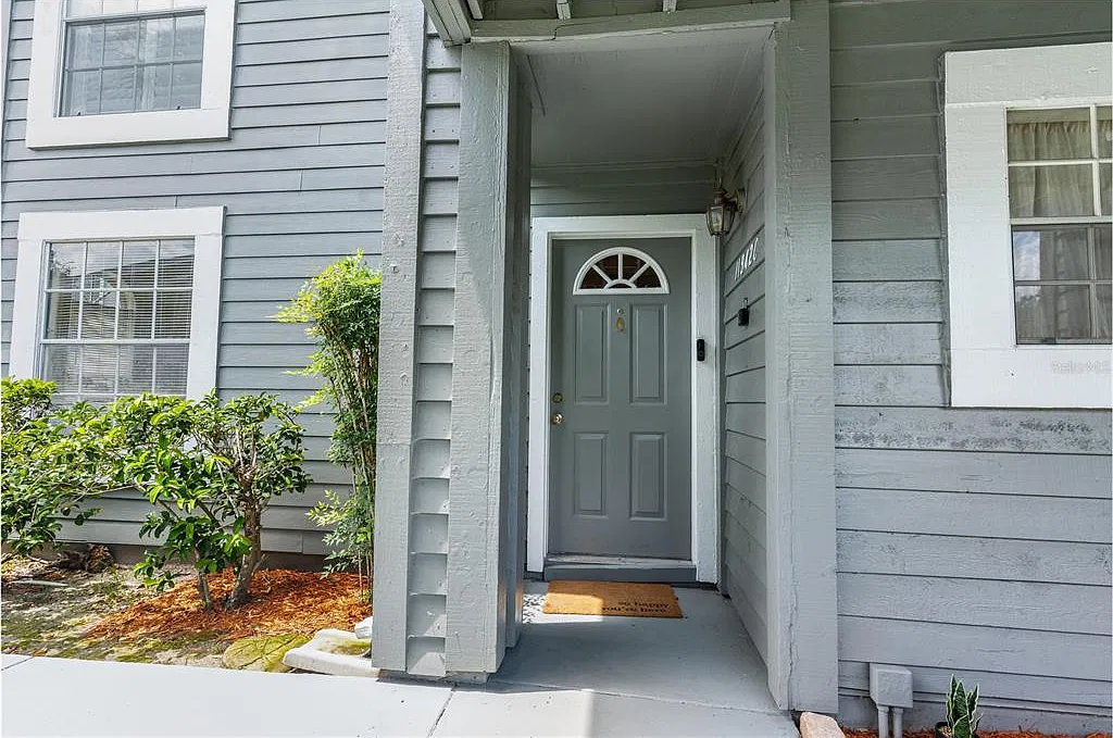 2 bed, 1.0 bath, 1060 sqft, $1,575 — Photo 3