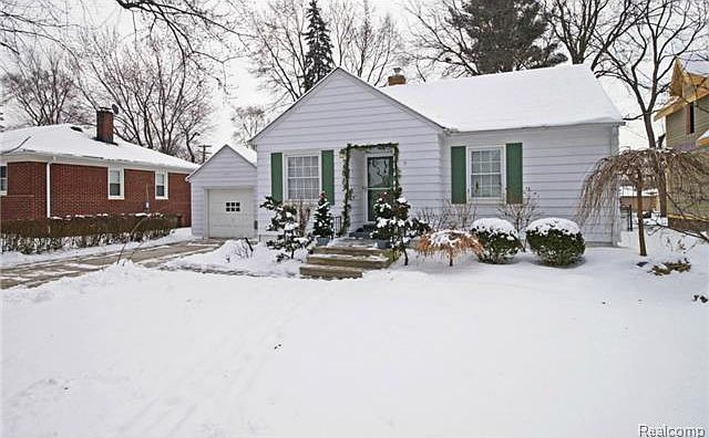 1st image of 1083 Ross St