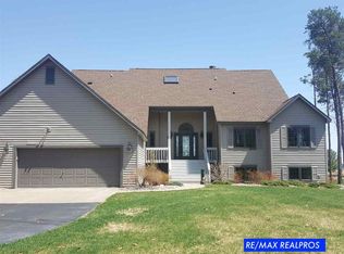 W5018 Osprey Ct, New Lisbon, WI 53950