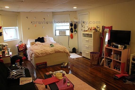 2nd image of 1063 Beacon St #62