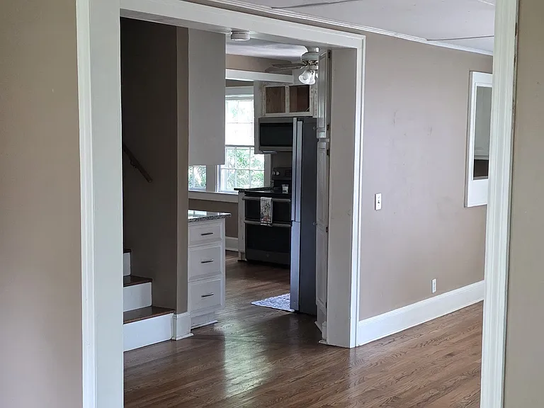 204 Cureton St — Photo 5