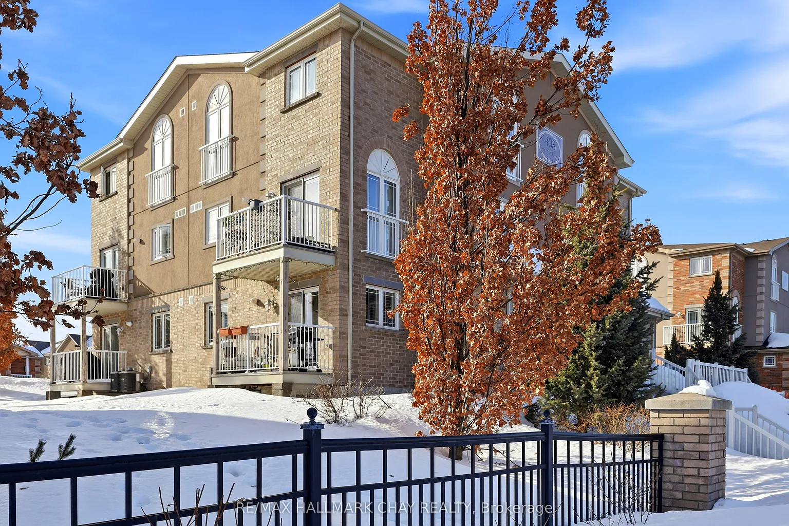 408 Veterans Dr #1 photo 1