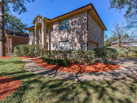 3rd image of 19722 River Rock Dr
