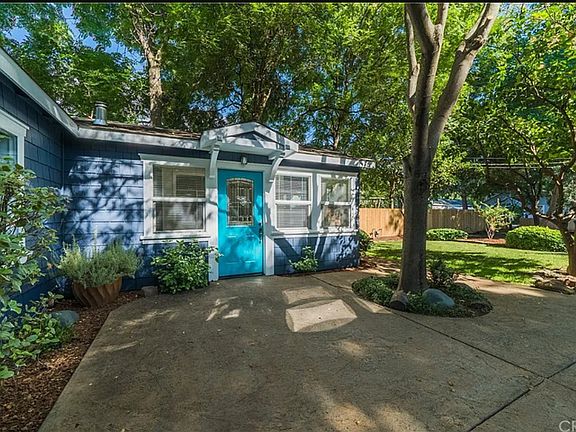 3rd image of 925 Pomona Ave