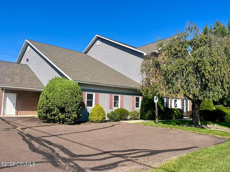 1157 Westbranch Hwy — Photo 1