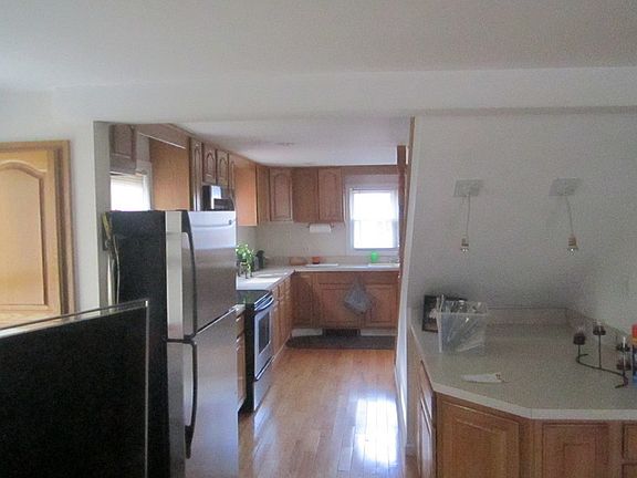 2nd image of 14 Schaffer Dr