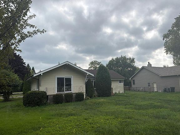 3rd image of 6601 W 115th Pl