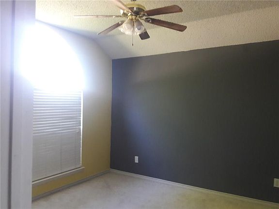 4th image of 3814 Arbordale Ln