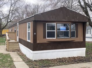 530 Reynolds Dr #62, Charleston, IL