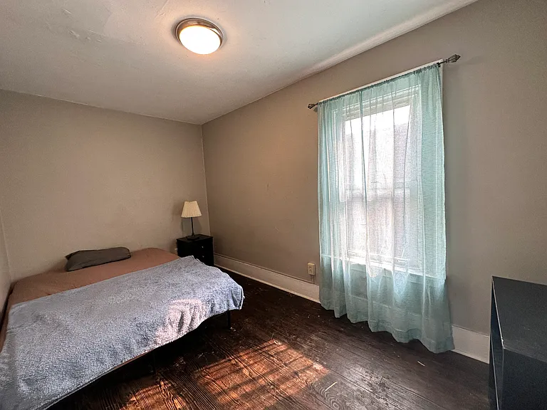 828 W 18th St #1 — Photo 10