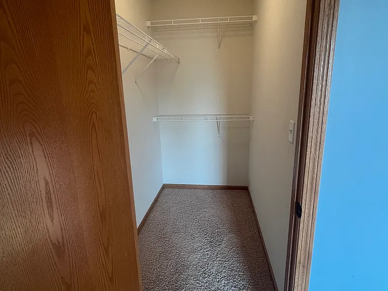 235 N Park Ridge Rd — Photo 10