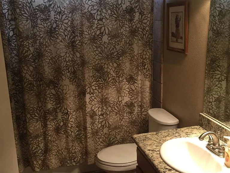 2741 E Cannon Dr — Photo 9