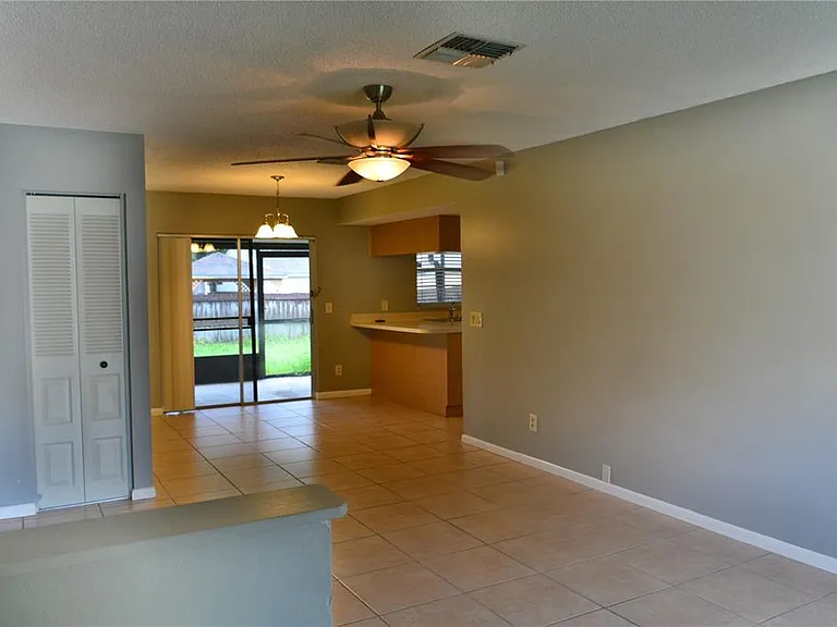 10002 Turkey Trot Pl — Photo 2
