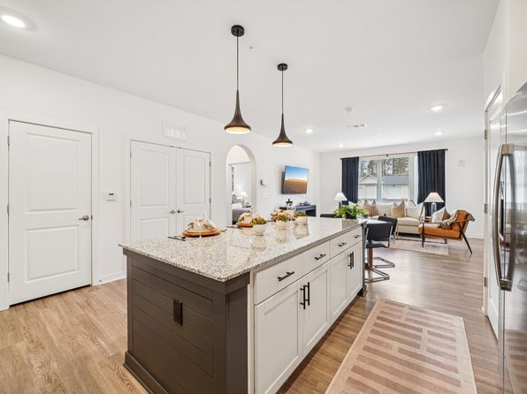 1121 Colina St #1385