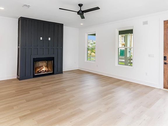 4th image of 1179 W Intendencia St