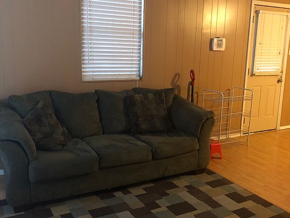 2nd image of 212 Lindsey Cir