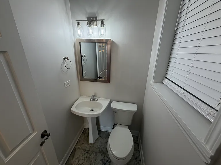 1347 N Sedgwick St #4N — Photo 26