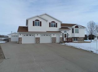 3689 E Princeton Ave, Bismarck, ND 58504