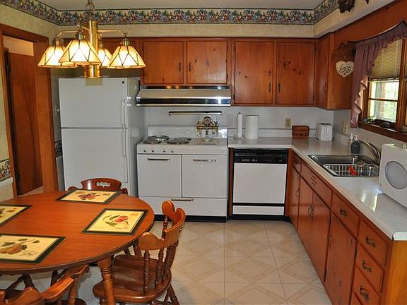 5th image of 3022 S Wildwood Dr