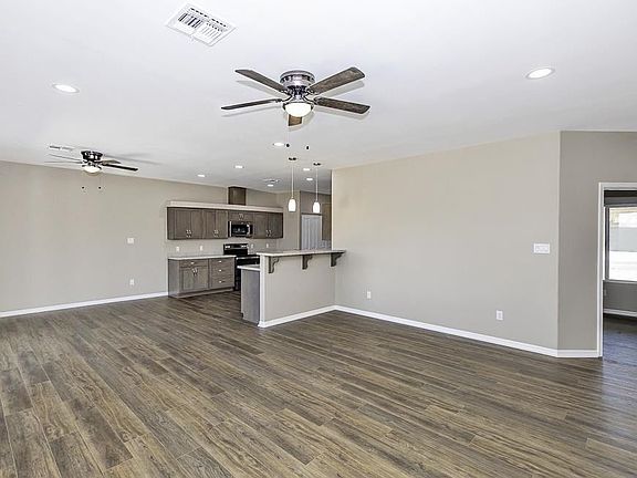 5th image of 14655 E 47th Ln