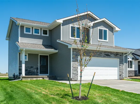 1465 Locust St, Waukee, IA 50263