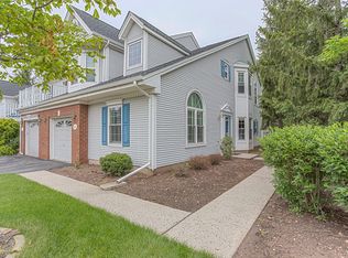 4 Diamond Ct, Franklin Park, NJ 08823