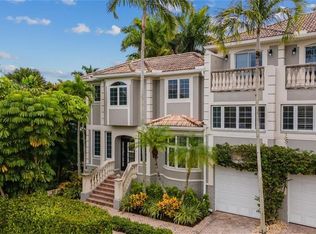 991 8th St S ##1, Naples, FL 34102