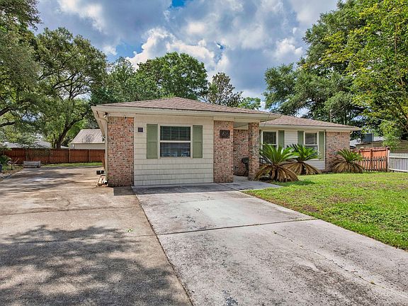 2nd image of 326 Goldenrod Ct