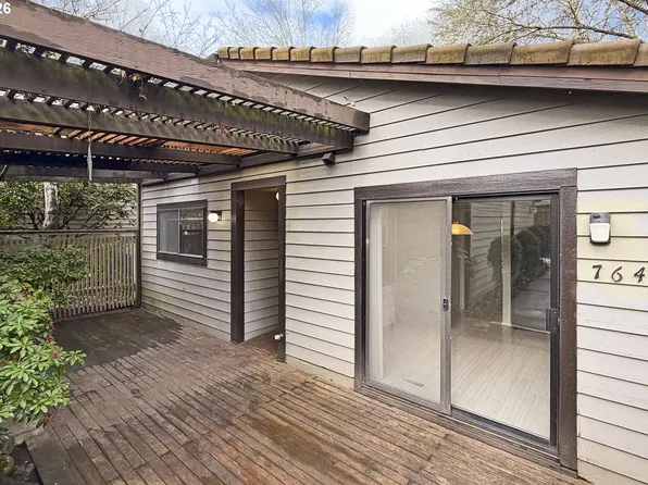 7644 SW Cresmoor Dr, Beaverton, OR 97008