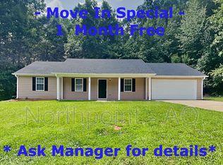 25 Mountain Ct, Covington, GA 30016
