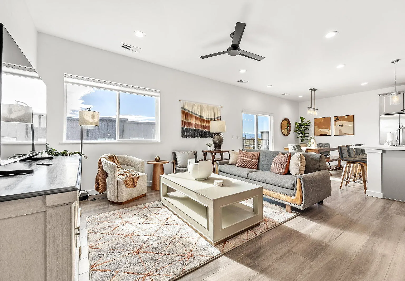 2 bed, 2.0 bath, 1260 sqft, $2,500 — Photo 1