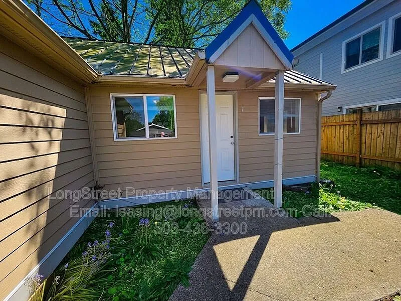 2 bed, 1.0 bath, 650 sqft, $1,395 — Photo 2