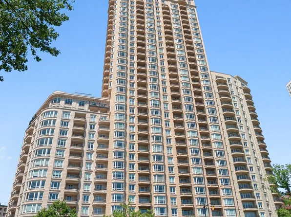 2550 N Lakeview Ave Unit S1805, Chicago, IL 60614