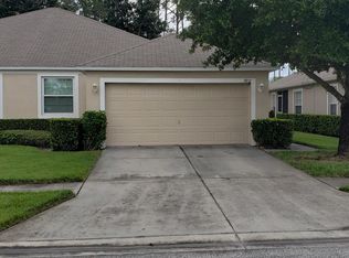 5852 Autumn Shire Dr, Zephyrhills, FL 33541