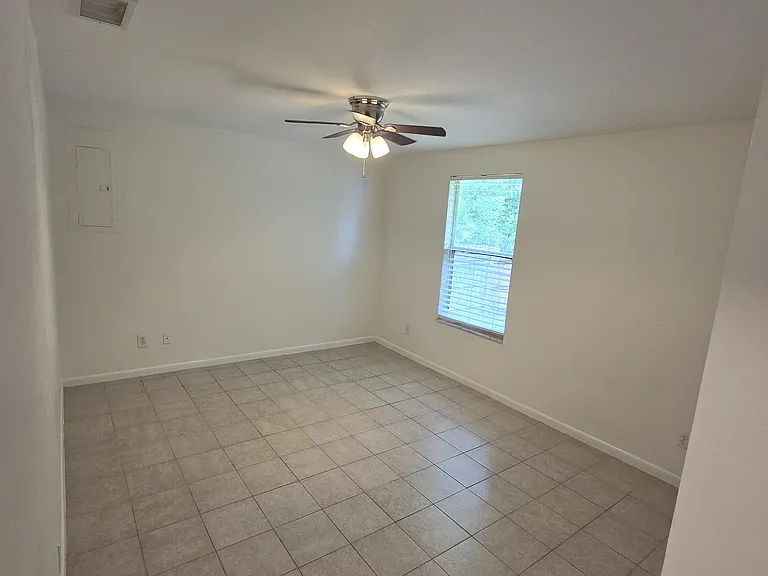 9013 San Carlos Blvd — Photo 8