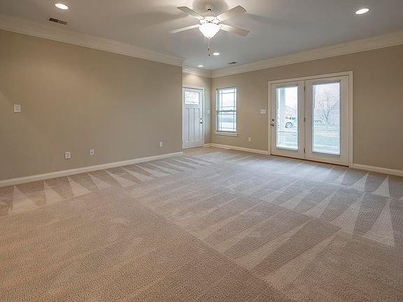 5th image of 502 Regency Cir #590
