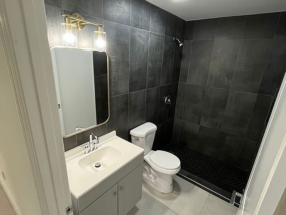 4th image of 101 NW 23rd Pl #104