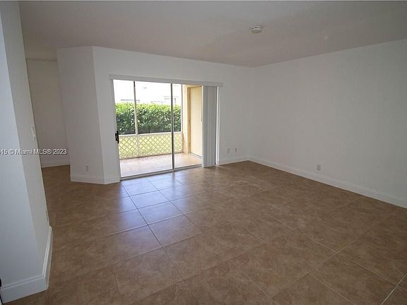 4th image of 917 Coral Club Dr #917