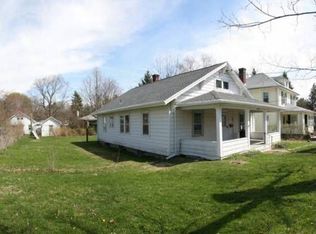 41 S Parsonage St, Rhinebeck, NY 12572