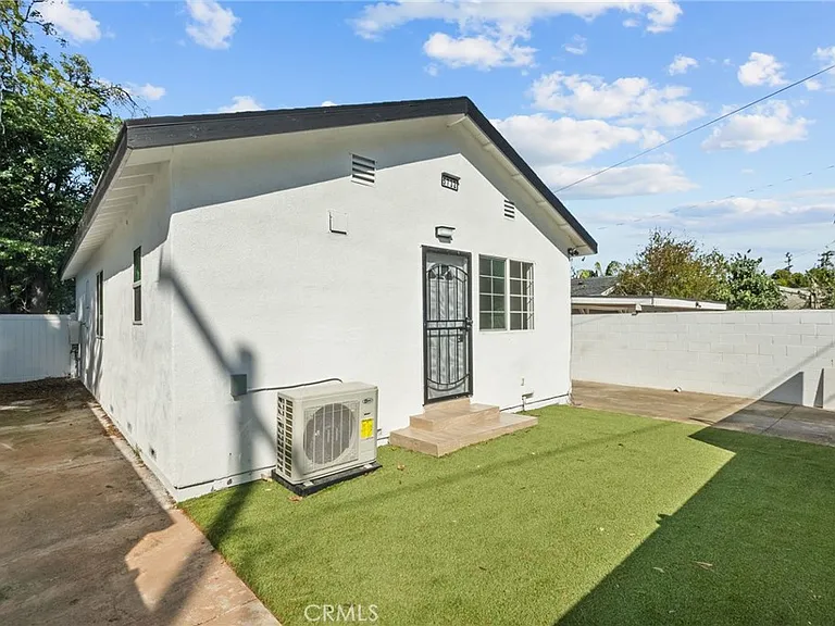 5732 N Stansbury Ave — Photo 13