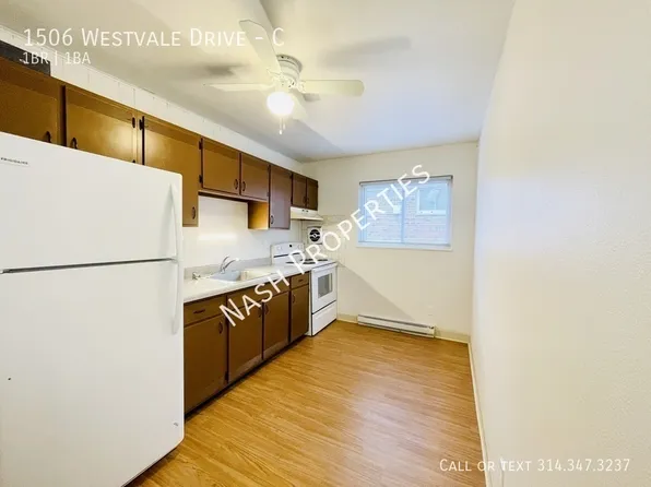 1506 Westvale Dr #C, Festus, MO 63028