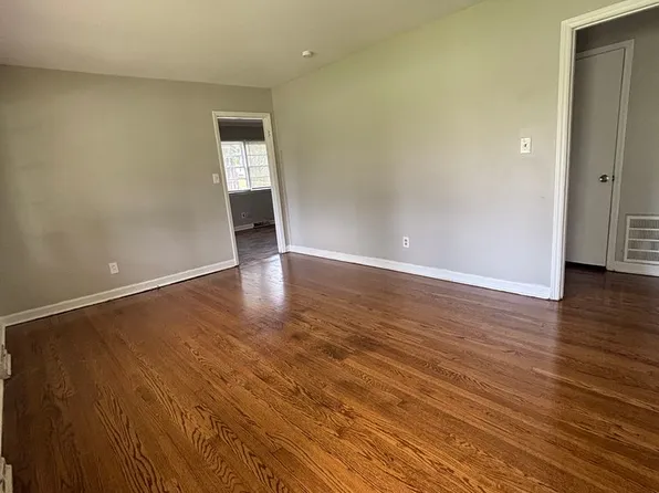 800 Yuma St, Charlotte, NC 28213