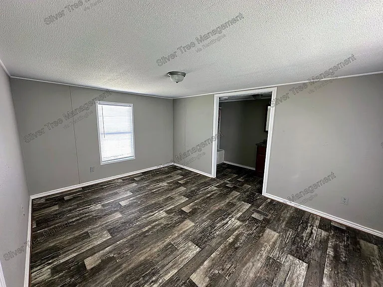 266 Lark Meadow Dr #B — Photo 2
