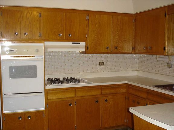 4th image of 6835 W 79th St #3