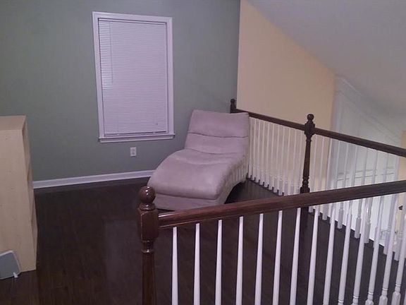 4th image of 1742 Taynton Cir