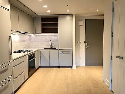 2nd image of 550 Vanderbilt Ave APT 727