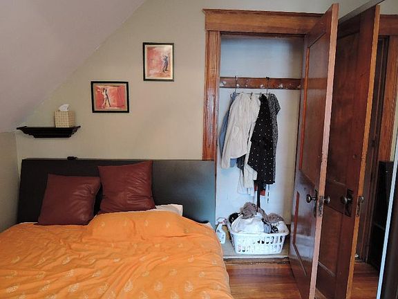 4th image of 12 Hunnewell Ave #1AC