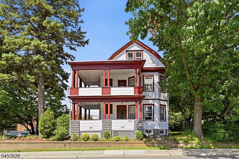 1st image of 948 Van Houten Ave #1