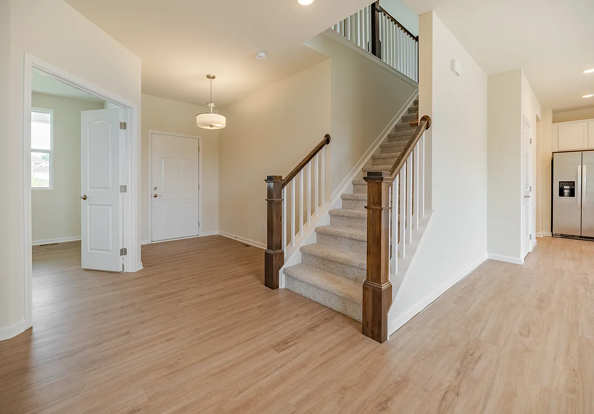 Entryway - Double doors to office area - 921 Triplett Cir