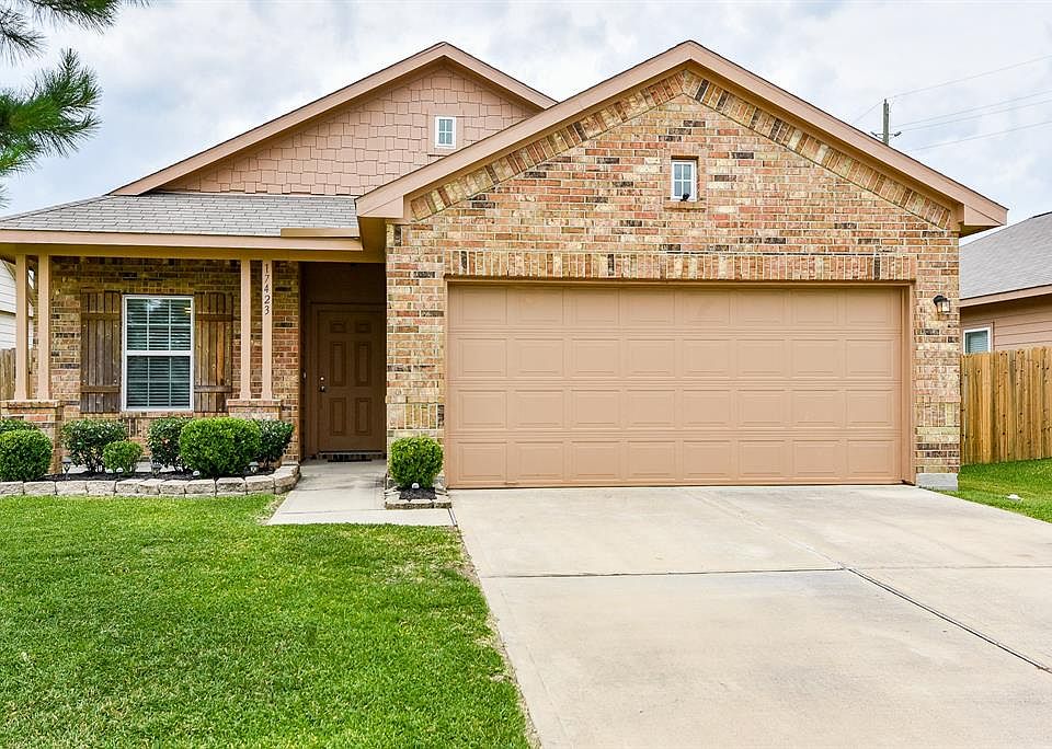 2nd image of 17423 Blackstone Trails Dr